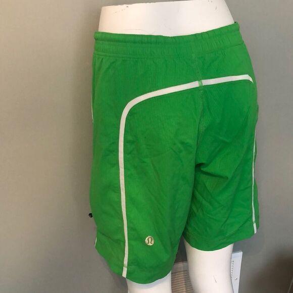 Men’s Small Lululemon shorts - Picture 2 of 2